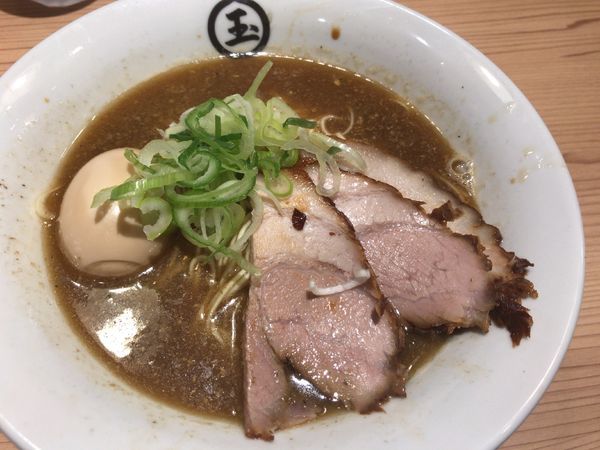 「抜群煮干しラーメン1000円」@東京煮干し らーめん 玉 東京駅店の写真