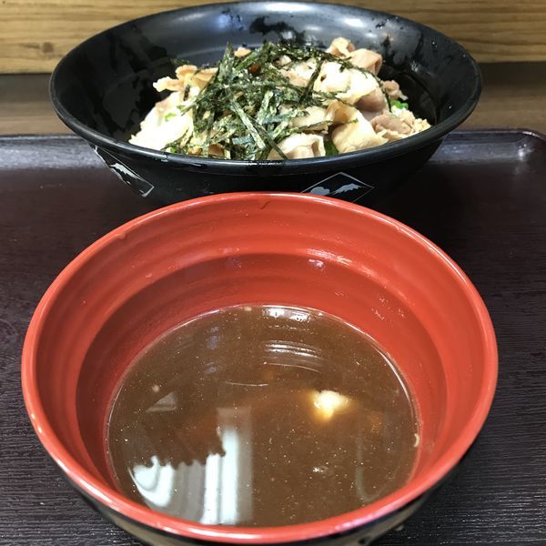 「【店舗限定/数量限定】淡麗煮干し汁肉つけ蕎麦（￥590）」@名代 富士そば 武蔵小山店の写真