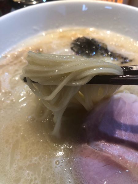 「鯛そば塩(850円)」@noodles kitchen GUNNERS 新丸子店の写真