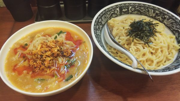 「辛口ホルモンつけ麺」@拉麺 梅太郎の写真