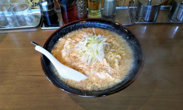 「裏横タンタンメン（数量限定）大盛り」@横浜らーめん 實家の写真