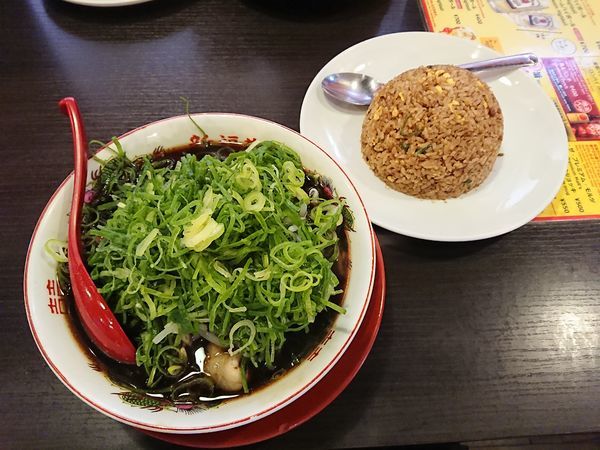 「中華そば(並・ねぎ)+焼きめし(並) 1200円」@新福菜館 秋葉原店の写真