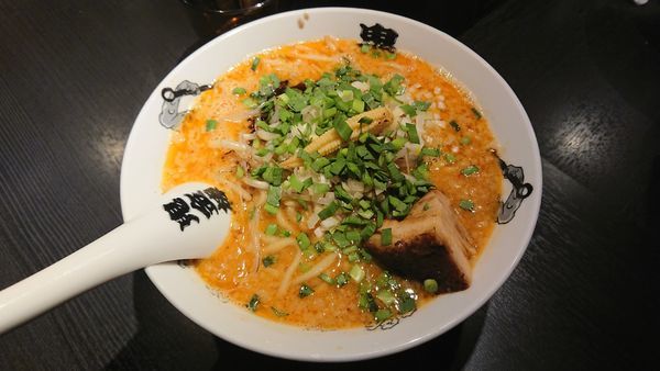 「カラシビ味噌らー麺 880円 + おにく飯 250円」@カラシビ味噌らー麺 鬼金棒 池袋店の写真