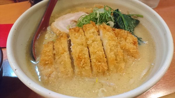 「とんかつ味噌ラーメン、大盛、ライス」@札幌らーめん 北の大地の写真