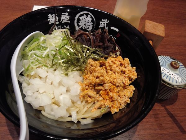 「あご節鶏まぜそば７８０円」@濃厚鶏そば 麺屋武一 北千住店の写真