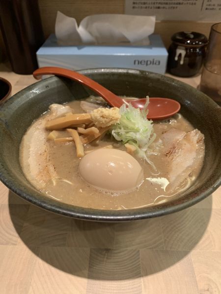 「にぼしらーめん並」@にぼしらーめん88の写真