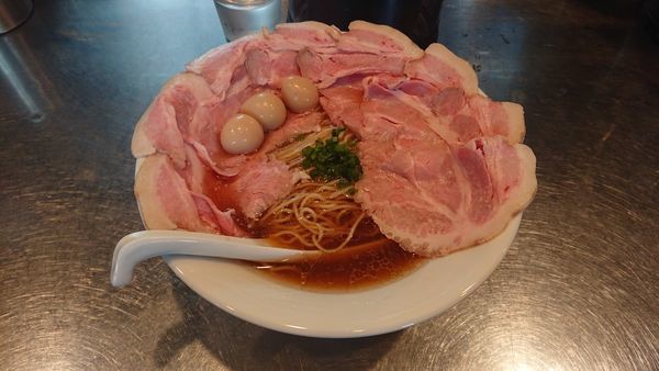 「冷し帆立煮干蕎麦肉マシさんじ玉 SP(おかか胡麻バター)」@さんじの写真