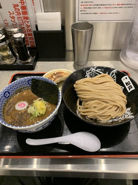 「濃厚つけ麺＋餃子(1個):1070円」@松戸富田麺絆の写真