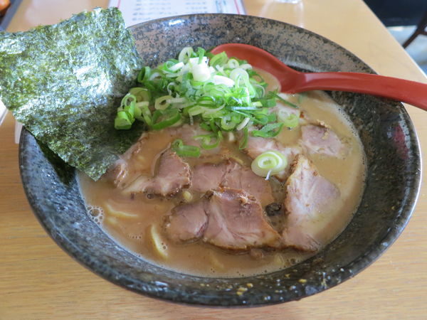 「ねぎチャーチューメン こってり」@豚骨 大岩亭の写真