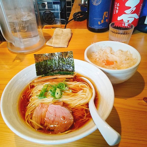 「らぁ麺（醤油）+卵かけご飯」@麺屋 さくら井の写真