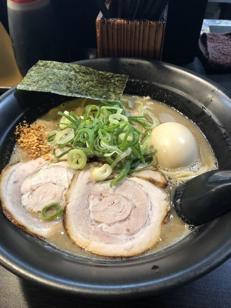 「味玉ラーメン+替え玉」@ラーメンくれはの写真