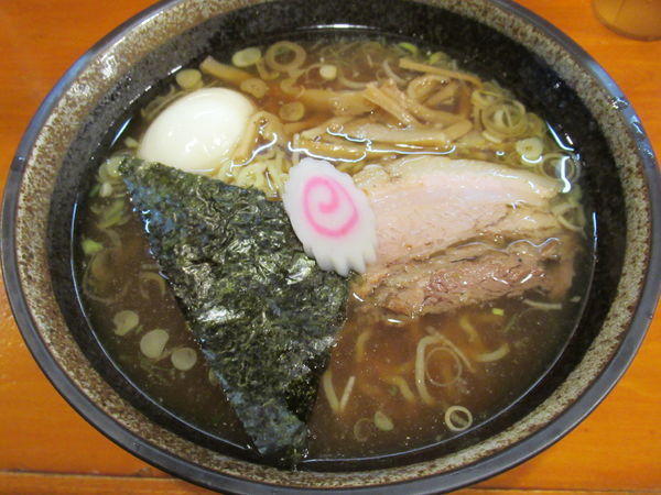 「中華そば（小盛）（830円）」@中華そば はな田の写真