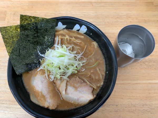 「ラーメン750円」@麺 大仏の写真