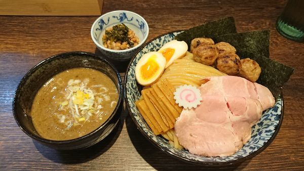 「特製つけ麺（中） 1100円 + 高菜納豆 120円」@麺処はなぶさの写真