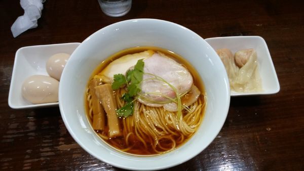 「味玉鶏そば￥750-+ワンタン￥200-+味玉￥100-」@らぁめん サンドの写真