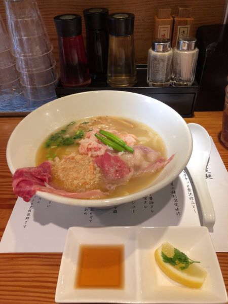「【6周年限定】濃厚蟹煮干しらぁめん（塩）2000円」@らぁ麺屋 つなぎの写真