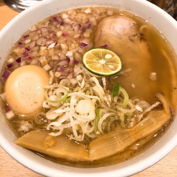 「白中華そば(並) ¥800＋煮玉子 ¥100」@麺屋 庄太 赤坂店の写真