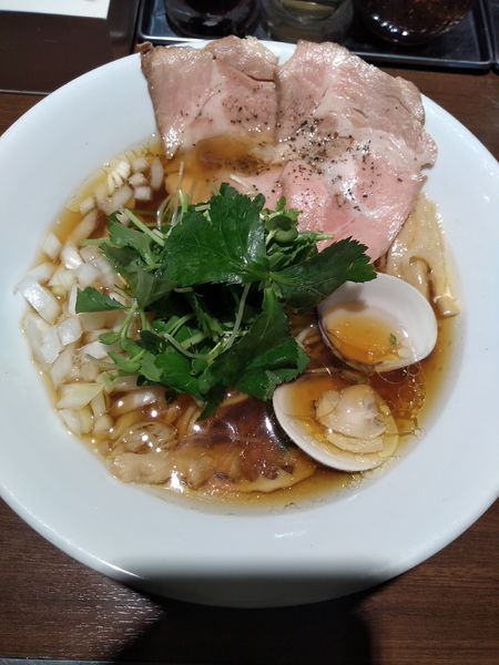 「赤鶏と蛤の淡麗中華そば (醤油) 780円」@麺屋 ねむ瑠の写真