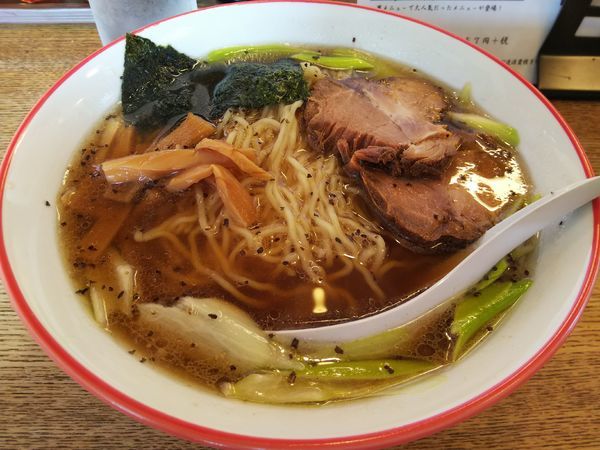 「王様中華そば　（大盛り：サービス券）」@のんべえ食堂 天火の写真