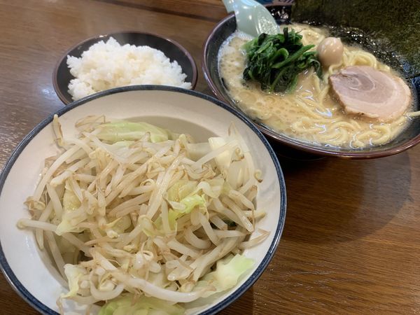 「ラーメン」@横浜家系ラーメンとりとんの写真