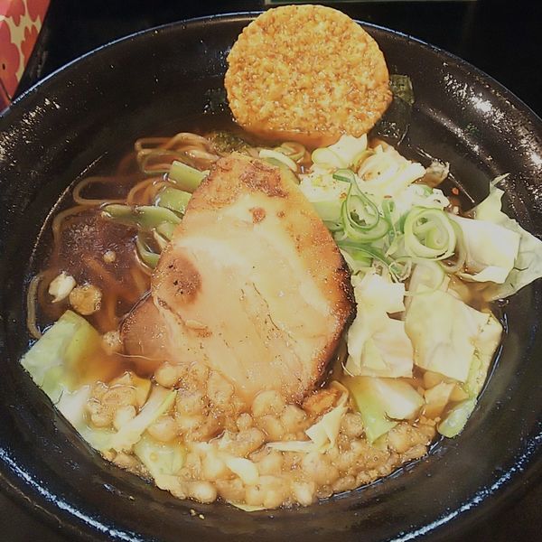 「焦がし醤油ラーメン（鶏）」@麺家 うえだの写真