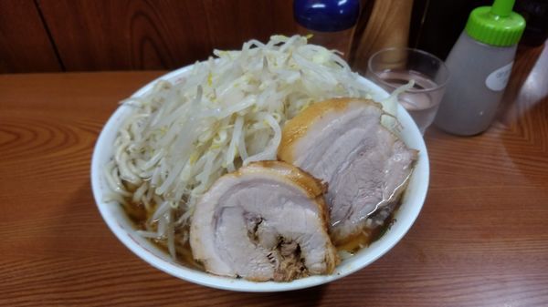 「ラーメン(ブタ2枚入り) 730円」@ラーメン二郎 亀戸店の写真