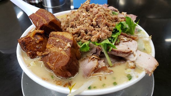 「ドカシオダブル 1330円☆」@手打らーめん 勝龍の写真