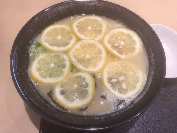 「レモンそば あっさり：880円」@鶏そば壽の写真