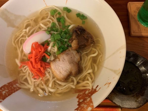 「沖縄スバ」@沖縄家庭料理 ちゃぁ〜まぁじゅんの写真