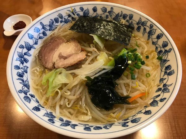 「冷やししお野菜ラーメン 700円」@手打ちラーメンひろや食堂の写真