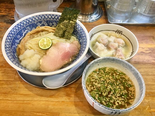 「昆布だし潮ワンタンつけ麺 1250円」@流星軒の写真