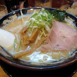 札幌味噌らーめん 780円大盛り無料