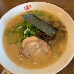 唐揚げセット(豚骨） 861円　＋半替え玉 62円