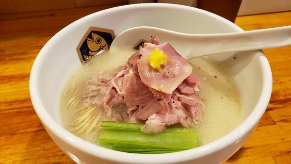「真鯛ラーメン　850円」@真鯛らーめん 麺魚の写真