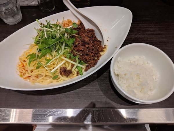 「つゆなし担々麺」@四川担担麺 阿吽 キッテグランシェ店の写真