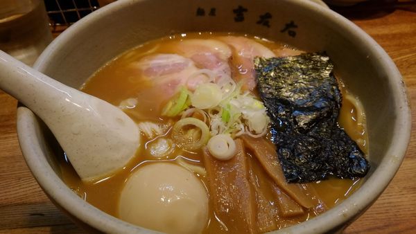 「味玉ラーメン890円 チャーシュー450円 ビール460円」@麺屋吉左右の写真