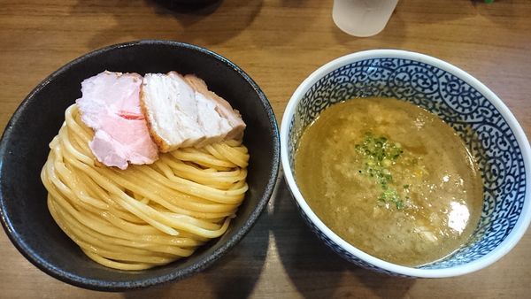 「極濃煮干ししつめん¥850 + 中盛り¥60」@煮干しつけ麺 宮元の写真
