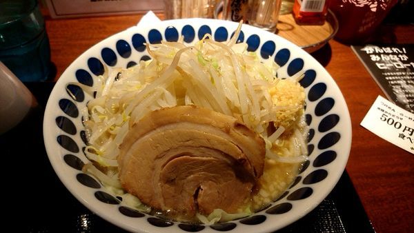 「背脂豚骨ラーメン　750円」@中華そば 蓮の華の写真