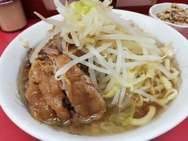 「小ラーメン+豚増し券+脂っKOIWA」@ラーメン二郎 小岩店の写真