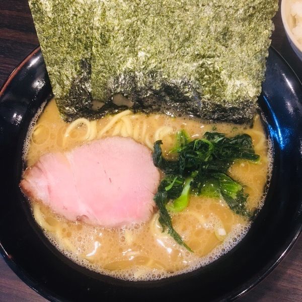 「ラーメン 並」@横浜らーめん 寿三家の写真