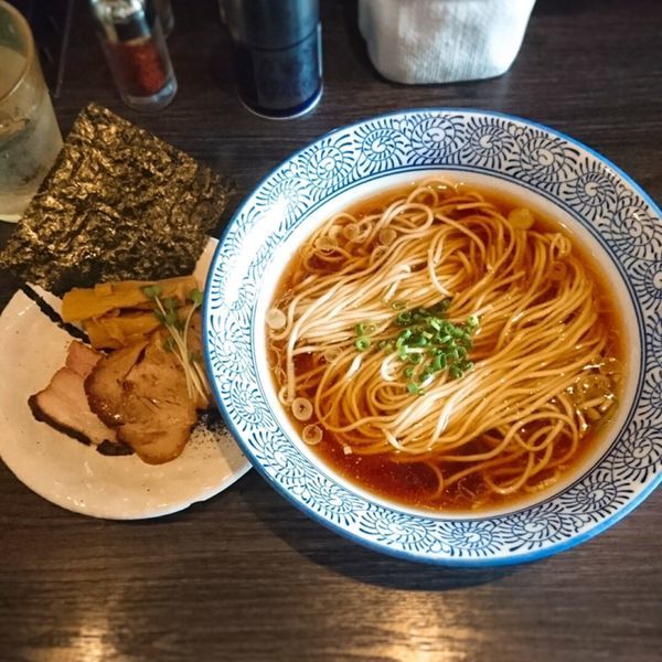 「鶏だし醤油ラーメン」@麺処 ほん田 nijiの写真