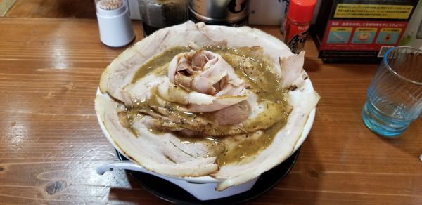 「ごくにぼ中華そば+花びらチャーシュー」@長尾中華そば 東京神田店の写真