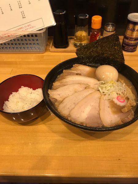 「特製豚骨魚介らーめん」@麺屋 継の写真