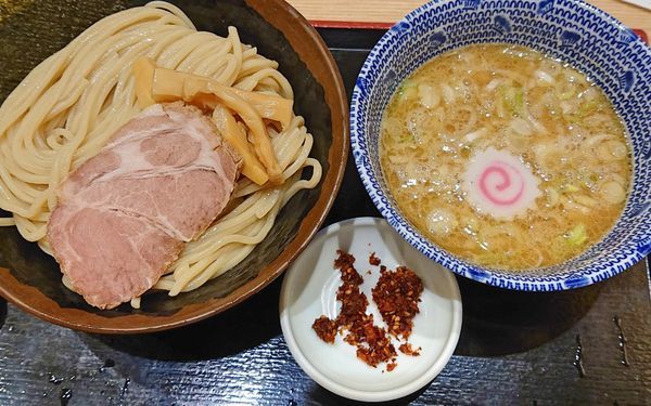 「赤辛つけめん830」@舎鈴 プレナ幕張店の写真