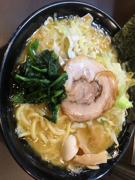 「野菜豚骨醤油 大」@ゴル麺。 菊名店の写真