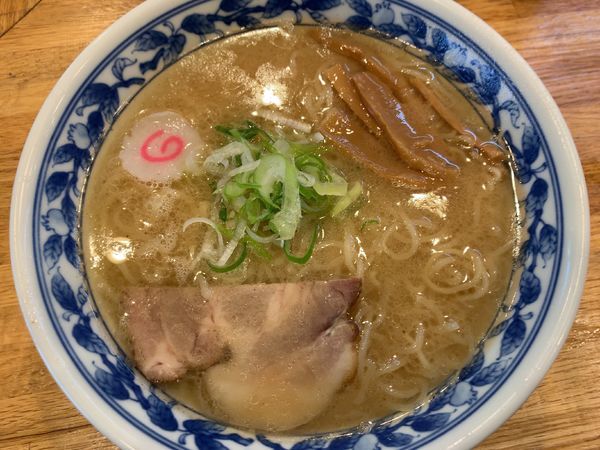 「とりぶたのうこうラーメン900円」@必勝軒の写真