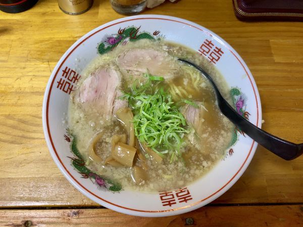 「豚骨しょう油ラーメン」@かどちゃんの写真