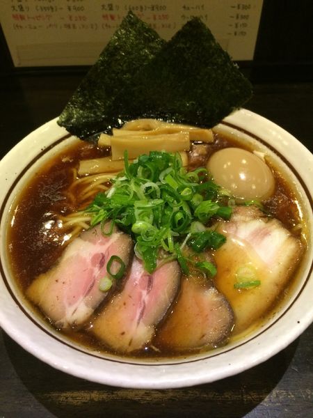 「特製中華そば(中)1050円」@中華そば しながわの写真