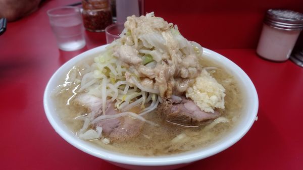 「小 700円　麺半分　ヤサイ・ニンニク・アブラ」@ラーメン二郎 神田神保町店の写真