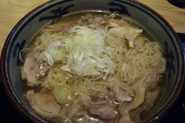 「肉中華大盛り(冷)」@山形蕎麦と備長炭炙り酒家 YEBISU亭 仙台店の写真